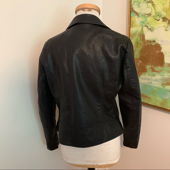 Vegan leather “biker” jacket - Le Chateau - Picture 3 of 6